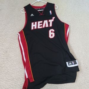 Lebron james jersey